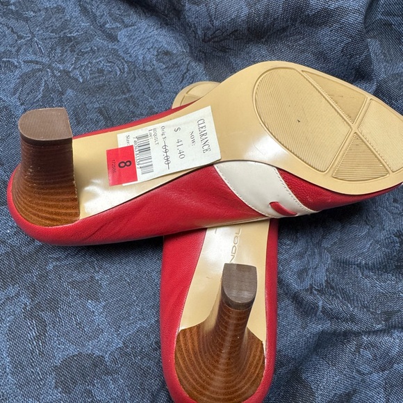 Vintage Bandolino Red and Cream Peep Toe Heels SZ 8 - Picture 6 of 7